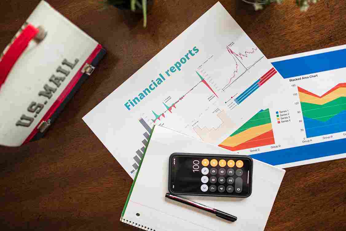 How to Build a Passive Income Stream with Dividend Stocks in 2025